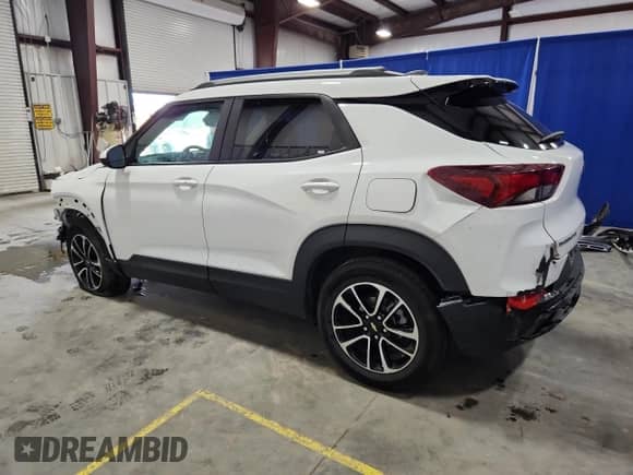 2024 Chevrolet TrailBlazer LT z VIN KL79MPS24RB177930, wystawiony jako Copart lot #62751385 z przebiegiem 16 332 mil mil oraz Czysty tytuł • Clean title. Historia ofert i sprzedaży dostępna na DreamBid. Obrazek 2.