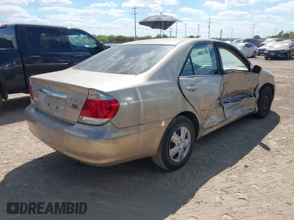 2006 Toyota Camry STD with VIN 4T1BE32K46U140544, listed as a IAAI auction lot 43478995 with 228,658 mi miles and . Bid and sale history available at DreamBid. Image 4.