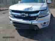 2017 Chevrolet Colorado 4WD WT с VIN 1GCHTBEN0H1164526, выставлен на аукционе IAAI как лот 41932833 с пробегом 93 253 миль миль и . История ставок и продаж доступна на DreamBid. Изображение 6.
