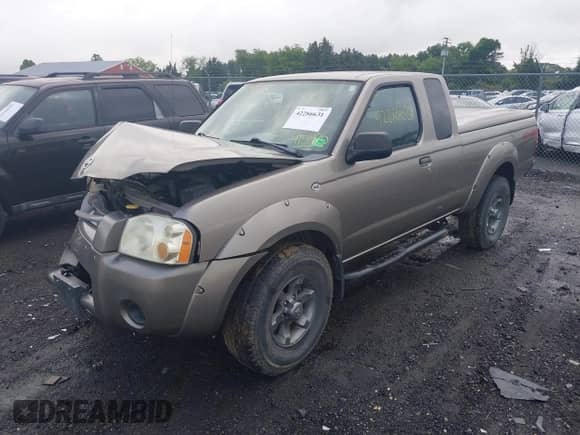 2003 Nissan Frontier XE с VIN 1N6ED26Y93C415420, выставлен на аукционе IAAI как лот 42286631 с пробегом 100 823 миль миль и . История ставок и продаж доступна на DreamBid. Изображение 2.