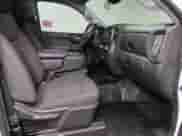 2023 GMC Sierra 1500 Pro z VIN 3GTNHAEK7PG313597, wystawiony jako Copart lot #89715095 z przebiegiem 13 193 mil mil oraz Szkoda całkowita • Salvage title. Historia ofert i sprzedaży dostępna na DreamBid. Obrazek 5.