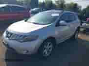 2009 Nissan Murano SL z VIN JN8AZ18W29W204600, wystawiony jako IAAI lot #42777814 z przebiegiem 192 633 mil mil oraz . Historia ofert i sprzedaży dostępna na DreamBid. Obrazek 2.