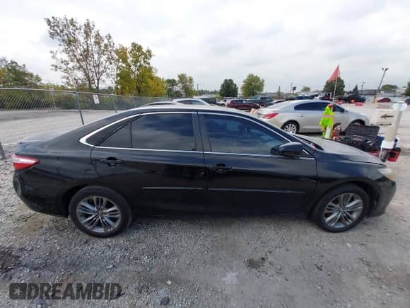 2017 Toyota Camry XLE с VIN 4T1BF1FK6HU343871, выставлен на аукционе IAAI как лот 43315883 с пробегом 135 250 миль миль и . История ставок и продаж доступна на DreamBid. Изображение 13.