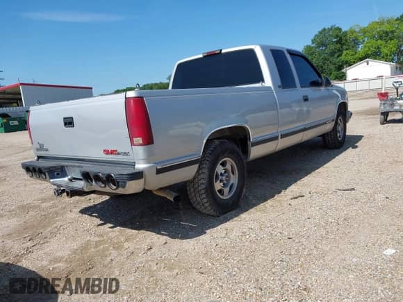 1997 GMC Sierra 1500 с VIN 1GTEC19R3VE514486, выставлен на аукционе IAAI как лот 42179398 с пробегом 199 704 миль миль и . История ставок и продаж доступна на DreamBid. Изображение 4.
