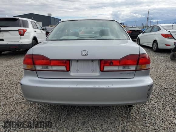 2001 Honda Accord VP с VIN 1HGCF86651A100128, выставлен на аукционе Copart как лот 84598345 с пробегом 187 194 миль миль и Чистый • Clean title. История ставок и продаж доступна на DreamBid. Изображение 6.