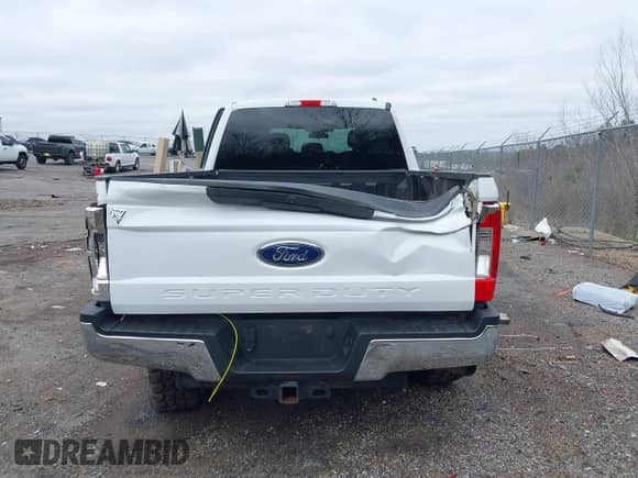 2018 Ford F-250 XL с VIN 1FT7W2B63JEB70397, выставлен на аукционе IAAI как лот 41637099 с пробегом 163 126 миль миль и . История ставок и продаж доступна на DreamBid. Изображение 16.
