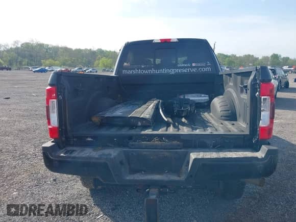 2019 Ford F-250 XL with VIN 1FT7W2B69KEG82649, listed as a IAAI auction lot 42119089 with 147,490 mi miles and . Bid and sale history available at DreamBid. Image 15.