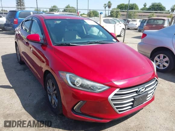 2017 Hyundai Elantra SE с VIN KMHD84LF4HU425447, выставлен на аукционе IAAI как лот 42575586 с пробегом 65 554 миль миль и . История ставок и продаж доступна на DreamBid. Изображение 1.