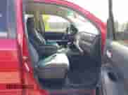 2016 Toyota Tundra SR z VIN 5TFUY5F18GX577187, wystawiony jako IAAI lot #43048514 z przebiegiem 153 302 mil mil oraz . Historia ofert i sprzedaży dostępna na DreamBid. Obrazek 5.