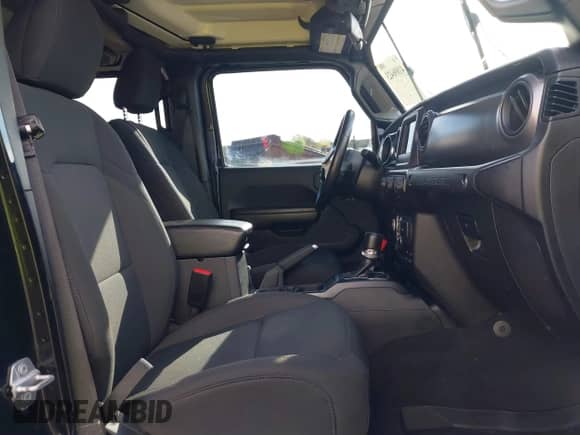 2021 Jeep Wrangler Unlimited Willys with VIN 1C4HJXDM0MW683276, listed as a IAAI auction lot 41896423 with 70,935 mi miles and . Bid and sale history available at DreamBid. Image 5.