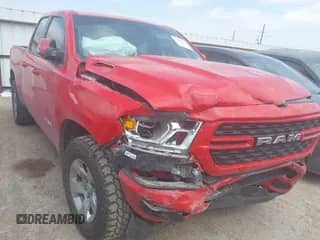 2022 Ram 1500 Big Horn z VIN 1C6RREBT2NN398976, wystawiony jako IAAI lot #43083259 z przebiegiem 63 730 mil mil oraz . Historia ofert i sprzedaży dostępna na DreamBid. Obrazek 1.