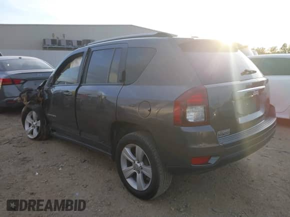 2017 Jeep Compass Sport с VIN 1C4NJCBA0HD146641, выставлен на аукционе IAAI как лот 41091501 с пробегом Не указан миль и . История ставок и продаж доступна на DreamBid. Изображение 3.