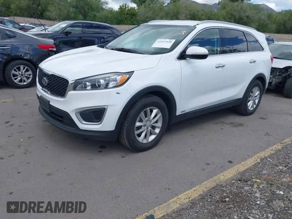 2018 Kia Sorento LX с VIN 5XYPGDA33JG428778, выставлен на аукционе IAAI как лот 42257430 с пробегом 73 185 миль миль и . История ставок и продаж доступна на DreamBid. Изображение 17.