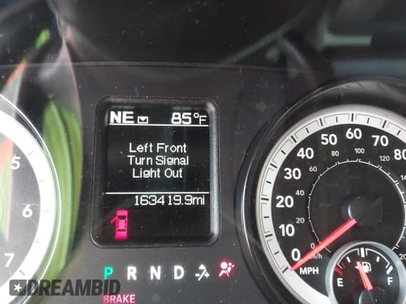 2014 Ram 1500 Big Horn z VIN 1C6RR6GTXES312751, wystawiony jako IAAI lot #43256660 z przebiegiem 163 419 mil mil oraz . Historia ofert i sprzedaży dostępna na DreamBid. Obrazek 16.