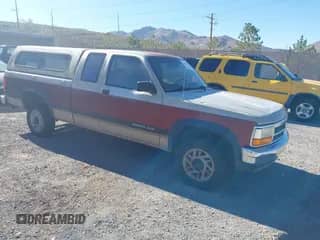 1992 Dodge Dakota с VIN 1B7GG23X8NS511840, выставлен на аукционе IAAI как лот 43417495 с пробегом 109 107 миль миль и . История ставок и продаж доступна на DreamBid. Изображение 1.