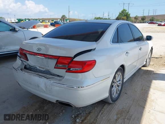 2011 Hyundai Azera Limited с VIN KMHFC4DF6BA521790, выставлен на аукционе IAAI как лот 42176922 с пробегом Не указан миль и . История ставок и продаж доступна на DreamBid. Изображение 4.