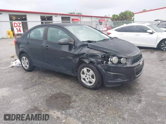 2015 Chevrolet Sonic LS с VIN 1G1JA5SH8F4155746, выставлен на аукционе IAAI как лот 43366411 с пробегом 101 342 миль миль и . История ставок и продаж доступна на DreamBid. Изображение 1.
