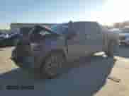 2021 Chevrolet Silverado 1500 RST z VIN 1GCUYEED6MZ263548, wystawiony jako Copart lot #82894564 z przebiegiem Nie podano mil oraz Szkoda całkowita • Salvage title. Historia ofert i sprzedaży dostępna na DreamBid. Obrazek 1.