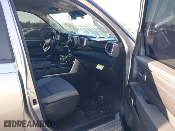 2024 Toyota Tundra SR5 with VIN 5TFLA5EC1RX022765, listed as a IAAI auction lot 41421939 with 30,946 mi miles and . Bid and sale history available at DreamBid. Image 5.