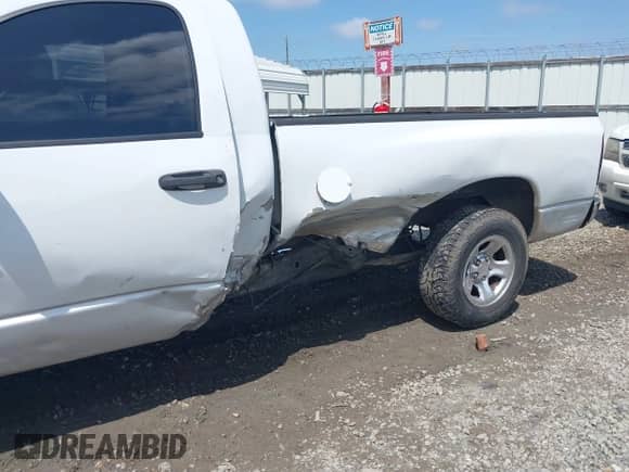 2005 Dodge 1500 SLT с VIN 1D7HA16N75J582579, выставлен на аукционе IAAI как лот 41935152 с пробегом 194 937 миль миль и . История ставок и продаж доступна на DreamBid. Изображение 6.