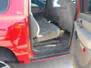 2002 Chevrolet Suburban LT с VIN 3GNEC16Z32G261301, выставлен на аукционе IAAI как лот 43369962 с пробегом 306 891 миль миль и . История ставок и продаж доступна на DreamBid. Изображение 8.