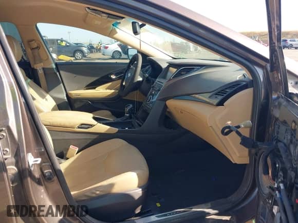 2015 Hyundai Azera с VIN KMHFG4JGXFA439603, выставлен на аукционе IAAI как лот 42157274 с пробегом 135 990 миль миль и . История ставок и продаж доступна на DreamBid. Изображение 5.