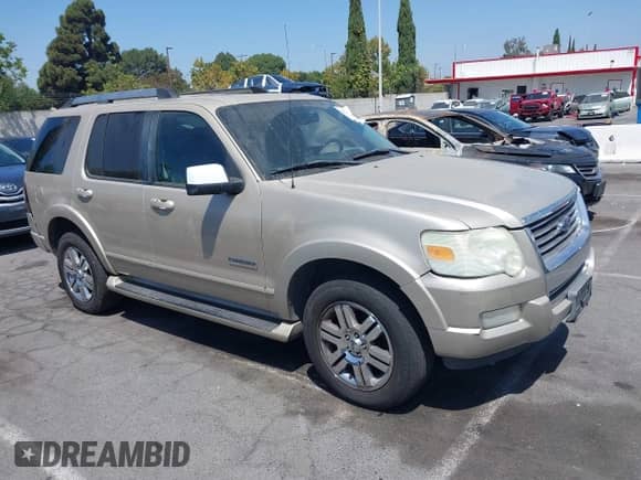 2006 Ford Explorer Limited with VIN 1FMEU65846UB31389, listed as a IAAI auction lot 43020375 with 106,154 mi miles and . Bid and sale history available at DreamBid. Image 1.