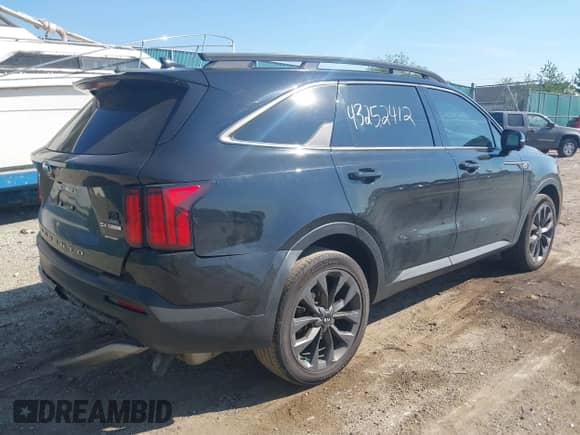 2021 Kia Sorento SX Prestige X-Line with VIN 5XYRKDLF5MG045931, listed as a IAAI auction lot 43252412 with 73,564 mi miles and . Bid and sale history available at DreamBid. Image 4.