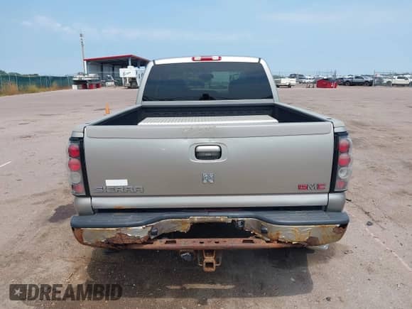 2002 GMC Sierra 1500 Denali z VIN 2GTFK69U621313333, wystawiony jako IAAI lot #42865188 z przebiegiem 200 820 mil mil oraz . Historia ofert i sprzedaży dostępna na DreamBid. Obrazek 16.