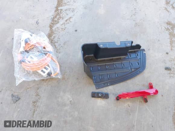 2025 Kia Sorento SX Prestige с VIN KNDRMDJH5S5405025, выставлен на аукционе IAAI как лот 43056478 с пробегом 4 619 миль миль и . История ставок и продаж доступна на DreamBid. Изображение 12.