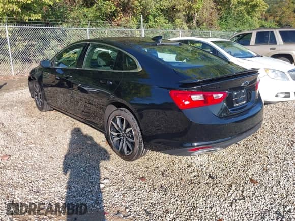 2022 Chevrolet Malibu RS с VIN 1G1ZG5ST9NF204512, выставлен на аукционе IAAI как лот 43308649 с пробегом 20 851 миль миль и . История ставок и продаж доступна на DreamBid. Изображение 3.