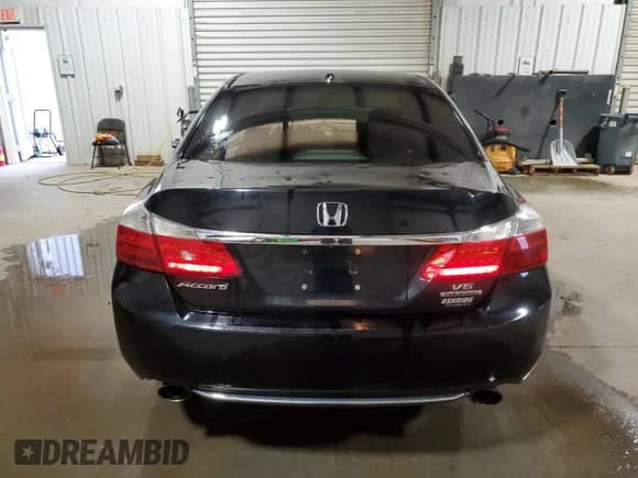 2014 Honda Accord Touring z VIN 1HGCR3F90EA005292, wystawiony jako Copart lot #67310855 z przebiegiem 154 054 mil mil oraz Czysty tytuł • Clean title. Historia ofert i sprzedaży dostępna na DreamBid. Obrazek 6.