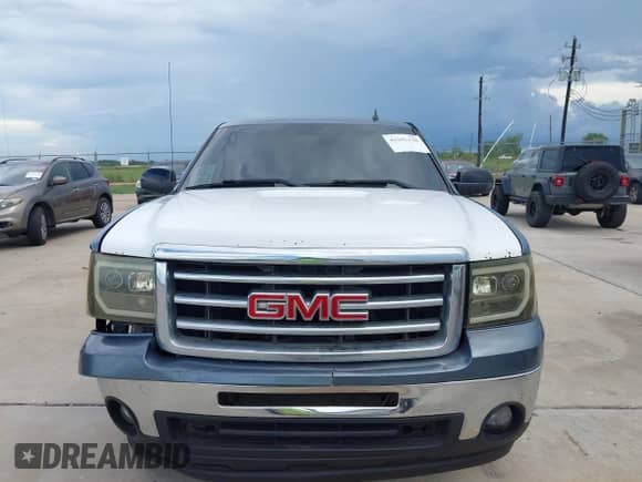 2009 GMC Sierra 1500 SL с VIN 3GTEC13C19G110458, выставлен на аукционе IAAI как лот 43303130 с пробегом 287 406 миль миль и . История ставок и продаж доступна на DreamBid. Изображение 12.