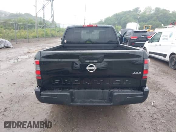 2025 Nissan Frontier SV with VIN 1N6ED1CM6SN622362, listed as a IAAI auction lot 42319238 with 1,186 mi miles and . Bid and sale history available at DreamBid. Image 17.