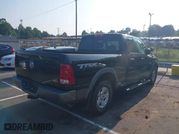 2009 Dodge 1500 SLT with VIN 1D3HB18P69S807040, listed as a IAAI auction lot 42686912 with 68,457 mi miles and . Bid and sale history available at DreamBid. Image 4.