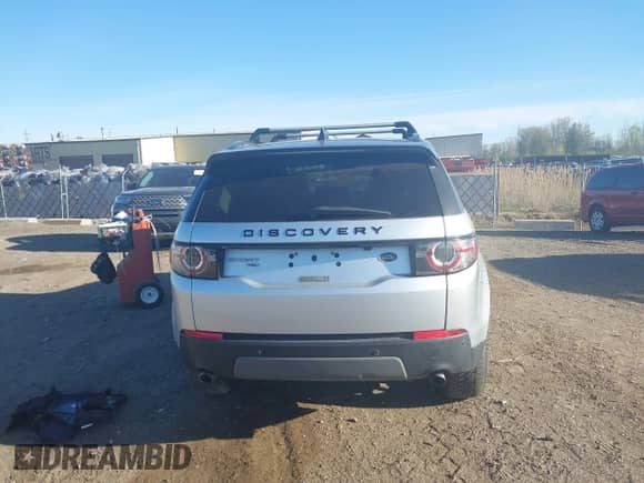 2018 Land Rover Discovery Sport HSE z VIN SALCR2RX6JH760704, wystawiony jako IAAI lot #42149802 z przebiegiem 99 999 mil mil oraz . Historia ofert i sprzedaży dostępna na DreamBid. Obrazek 16.