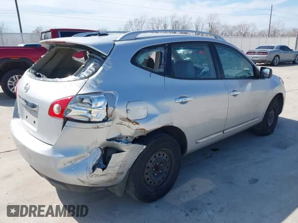 2015 Nissan Rogue S z VIN JN8AS5MT4FW671911, wystawiony jako IAAI lot #41699517 z przebiegiem 139 546 mil mil oraz . Historia ofert i sprzedaży dostępna na DreamBid. Obrazek 4.