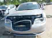 2016 Chrysler 300 C с VIN 2C3CCAKG4GH282755, выставлен на аукционе IAAI как лот 42842699 с пробегом 149 913 миль миль и . История ставок и продаж доступна на DreamBid. Изображение 12.