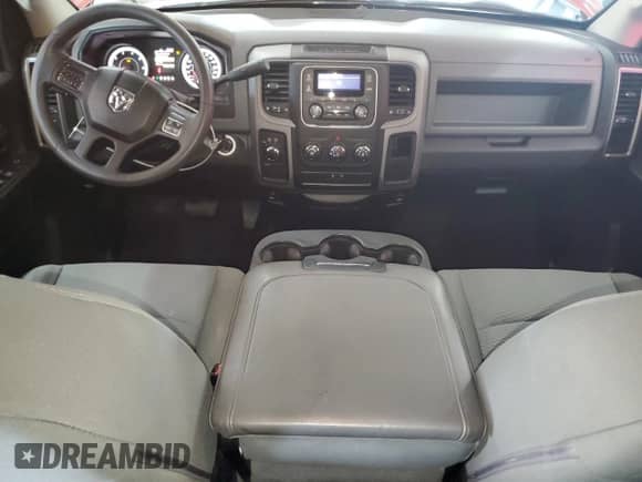 2013 Ram 1500 Express z VIN 1C6RR7FT1DS506106, wystawiony jako Copart lot #71091495 z przebiegiem 168 878 mil mil oraz Szkoda całkowita • Salvage title. Historia ofert i sprzedaży dostępna na DreamBid. Obrazek 8.