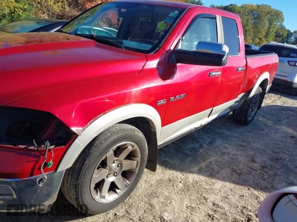 2010 Dodge 1500 SLT with VIN 1D7RV1GT4AS233325, listed as a IAAI auction lot 43431230 with 188,943 mi miles and . Bid and sale history available at DreamBid. Image 2.