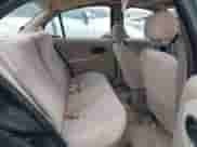 1999 Saturn SL z VIN 1G8ZK5272XZ263163, wystawiony jako IAAI lot #42180002 z przebiegiem 138 463 mil mil oraz . Historia ofert i sprzedaży dostępna na DreamBid. Obrazek 8.