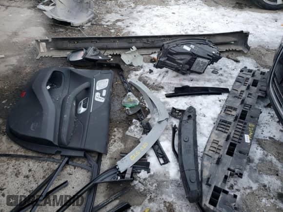 2024 Mercedes-Benz GLS 580 с VIN 4JGFF8FE6RB127634, выставлен на аукционе Copart как лот 87968025 с пробегом 4 440 миль миль и Списание • Salvage title. История ставок и продаж доступна на DreamBid. Изображение 13.