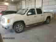 2011 GMC Sierra 1500 SLT z VIN 3GTP2WE37BG150961, wystawiony jako Copart lot #84875285 z przebiegiem 290 890 mil mil oraz Czysty tytuł • Clean title. Historia ofert i sprzedaży dostępna na DreamBid. Obrazek 1.