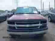 2002 Chevrolet Suburban LT с VIN 1GNFK16Z92J339067, выставлен на аукционе IAAI как лот 39902339 с пробегом 259 973 миль миль и . История ставок и продаж доступна на DreamBid. Изображение 13.