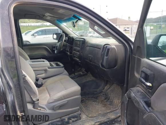 2014 Chevrolet Silverado 1500 Work Truck z VIN 1GCNKPEC6EZ296723, wystawiony jako IAAI lot #42026115 z przebiegiem 247 718 mil mil oraz . Historia ofert i sprzedaży dostępna na DreamBid. Obrazek 5.