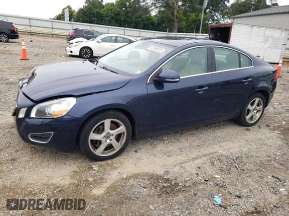 2013 Volvo S60 T5 с VIN YV1612FH1D2174194, выставлен на аукционе Copart как лот 67268975 с пробегом 93 344 миль миль и Списание • Salvage title. История ставок и продаж доступна на DreamBid. Изображение 1.
