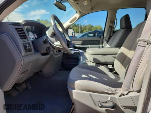 2008 Dodge 1500 SLT z VIN 1D7HU18N58S535117, wystawiony jako Copart lot #85647115 z przebiegiem 241 523 mil mil oraz Nie do naprawy • Non repairable. Historia ofert i sprzedaży dostępna na DreamBid. Obrazek 7.