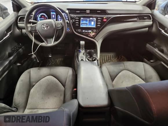 2019 Toyota Camry Hybrid LE с VIN 4T1B31HK3KU006491, выставлен на аукционе Copart как лот 81571085 с пробегом 83 074 миль миль и Списание • Salvage title. История ставок и продаж доступна на DreamBid. Изображение 8.
