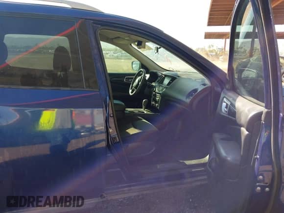 2020 Nissan Pathfinder S z VIN 5N1DR2AN6LC576848, wystawiony jako IAAI lot #43343806 z przebiegiem 84 890 mil mil oraz . Historia ofert i sprzedaży dostępna na DreamBid. Obrazek 5.