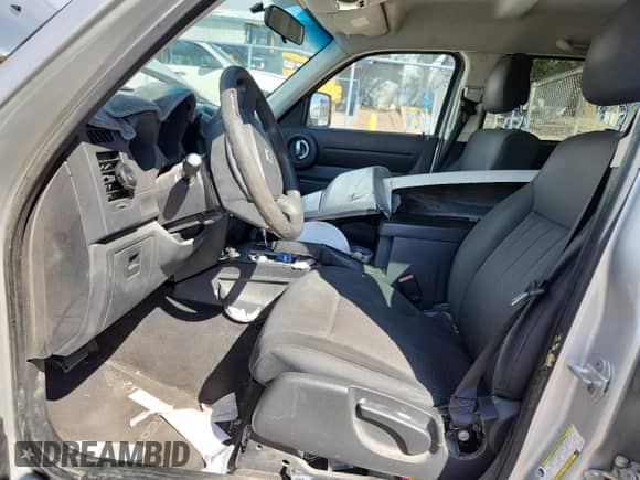2011 Dodge Nitro SE с VIN 1D4PU2GK8BW535652, выставлен на аукционе Copart как лот 80329975 с пробегом 129 064 миль миль и Списание • Salvage title. История ставок и продаж доступна на DreamBid. Изображение 7.